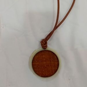 Accessory / Leather Neckace